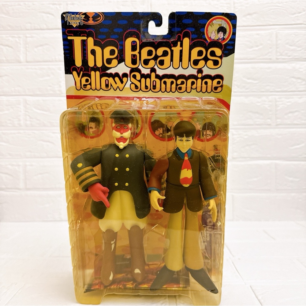 + McFarlane Toys 1999 The Beatles Yellow Submarine Paul w/ Captain Fred Figures